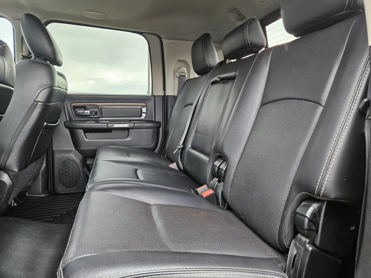 RAM 3500 снимка RAM 3500