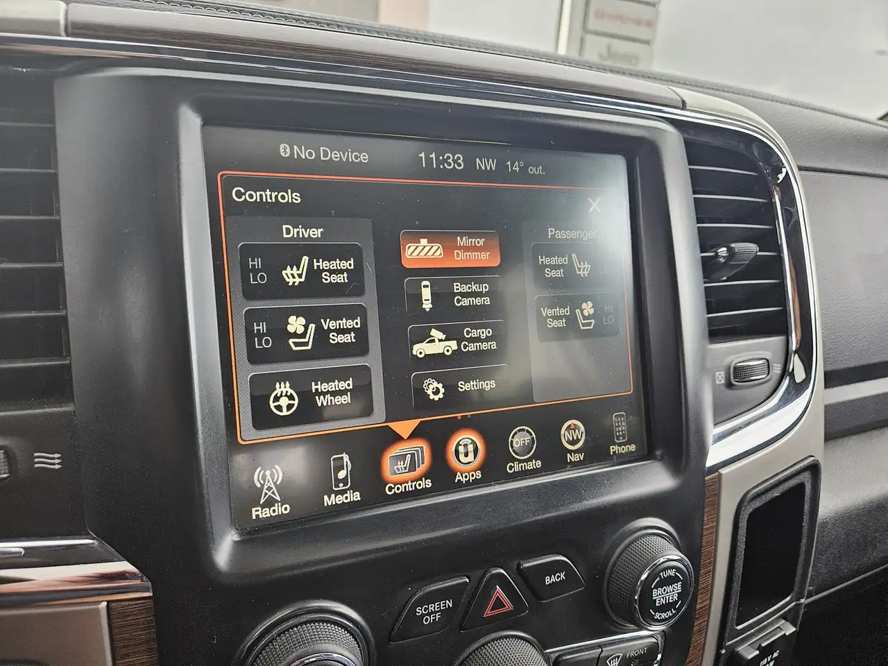 RAM 3500 снимка RAM 3500