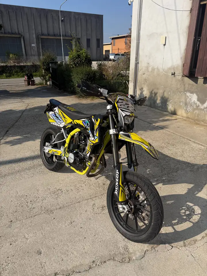 Swm SM 125 R