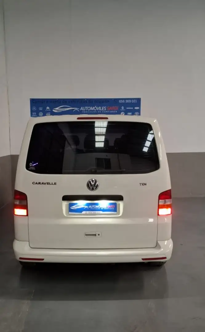 Volkswagen Caravelle Comercial 2.5TDI Comfortline Beige - 2