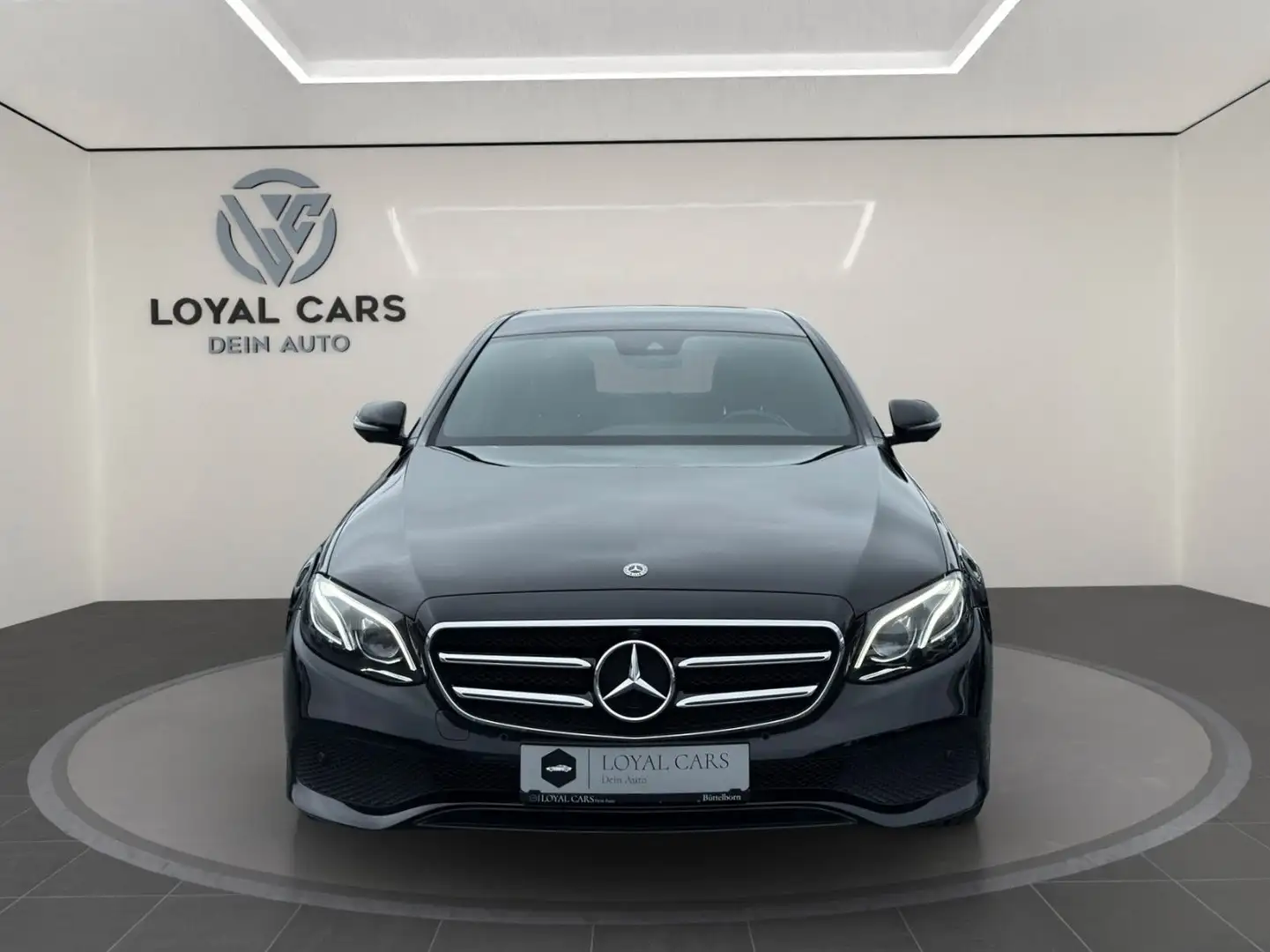 Mercedes-Benz E 220 d*Widescreen*NAVI*MULTIBEAM*360*NIGHT*StHz Schwarz - 2