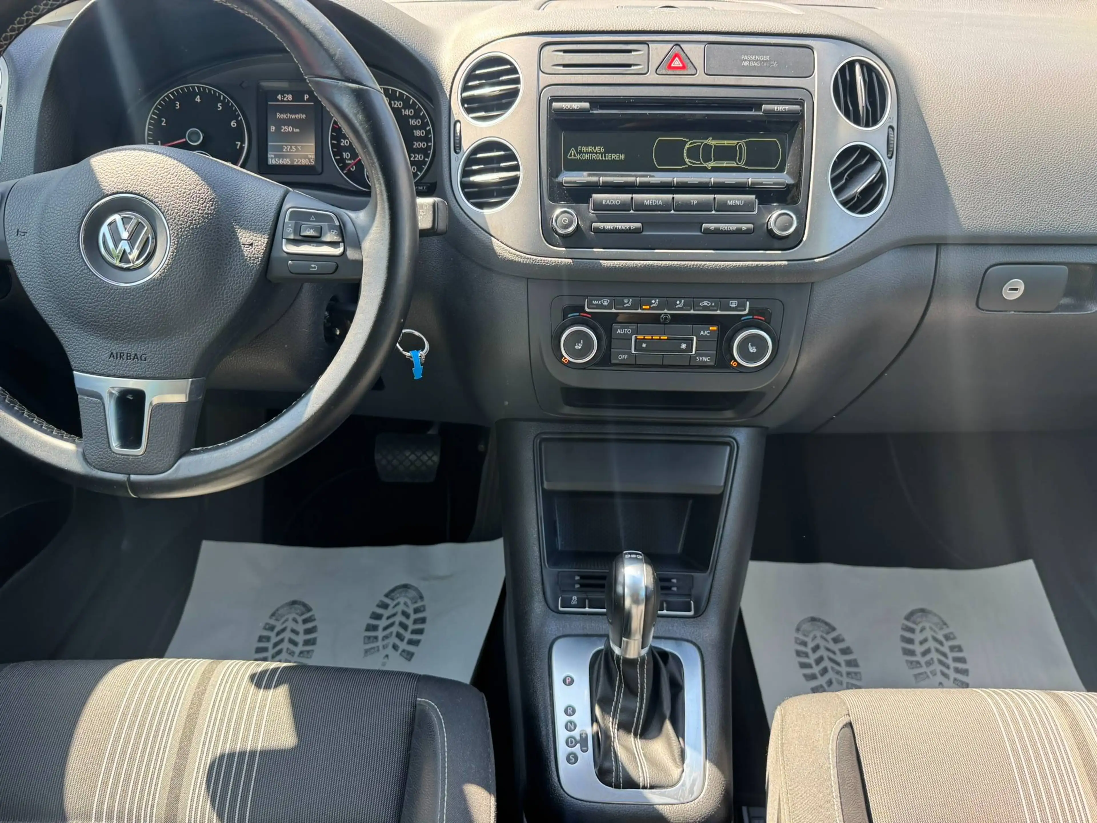 Volkswagen Golf Plus Match/Automatik/Schiebedach/PDC — photo 21