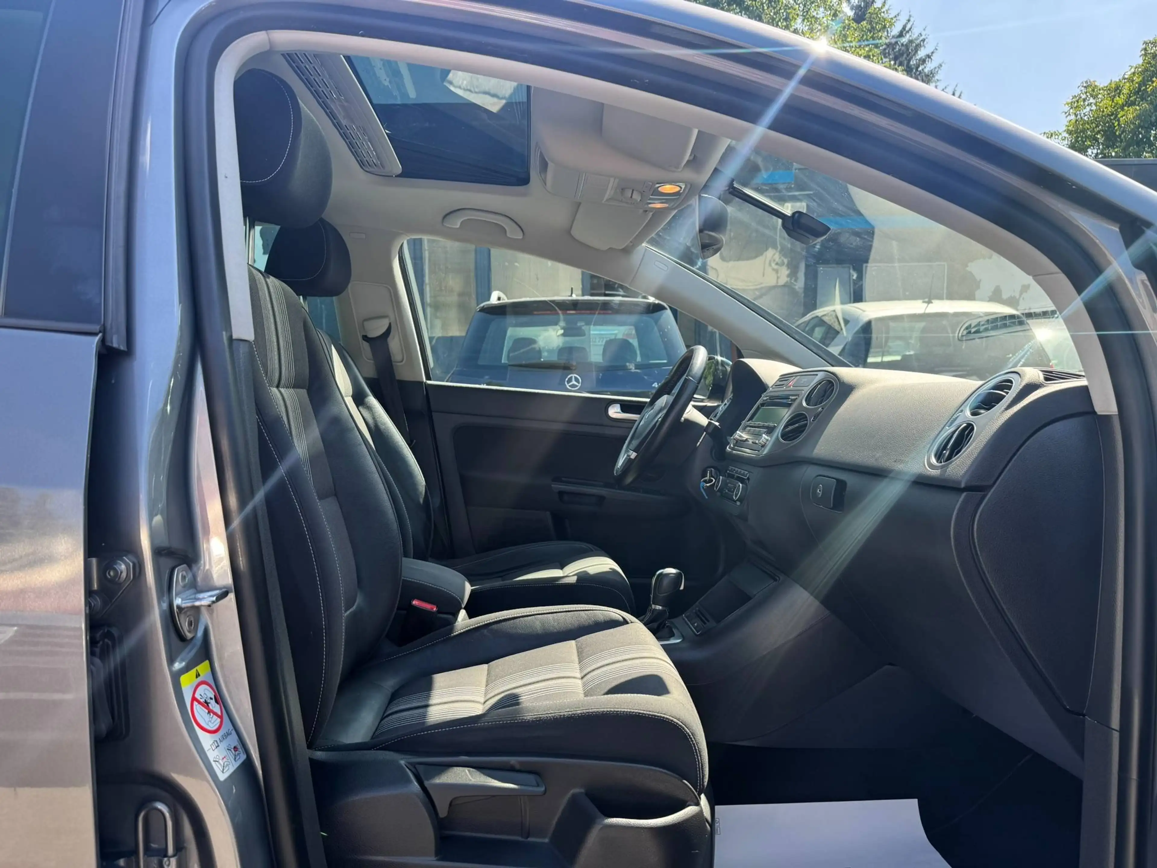 Volkswagen Golf Plus Match/Automatik/Schiebedach/PDC — photo 17