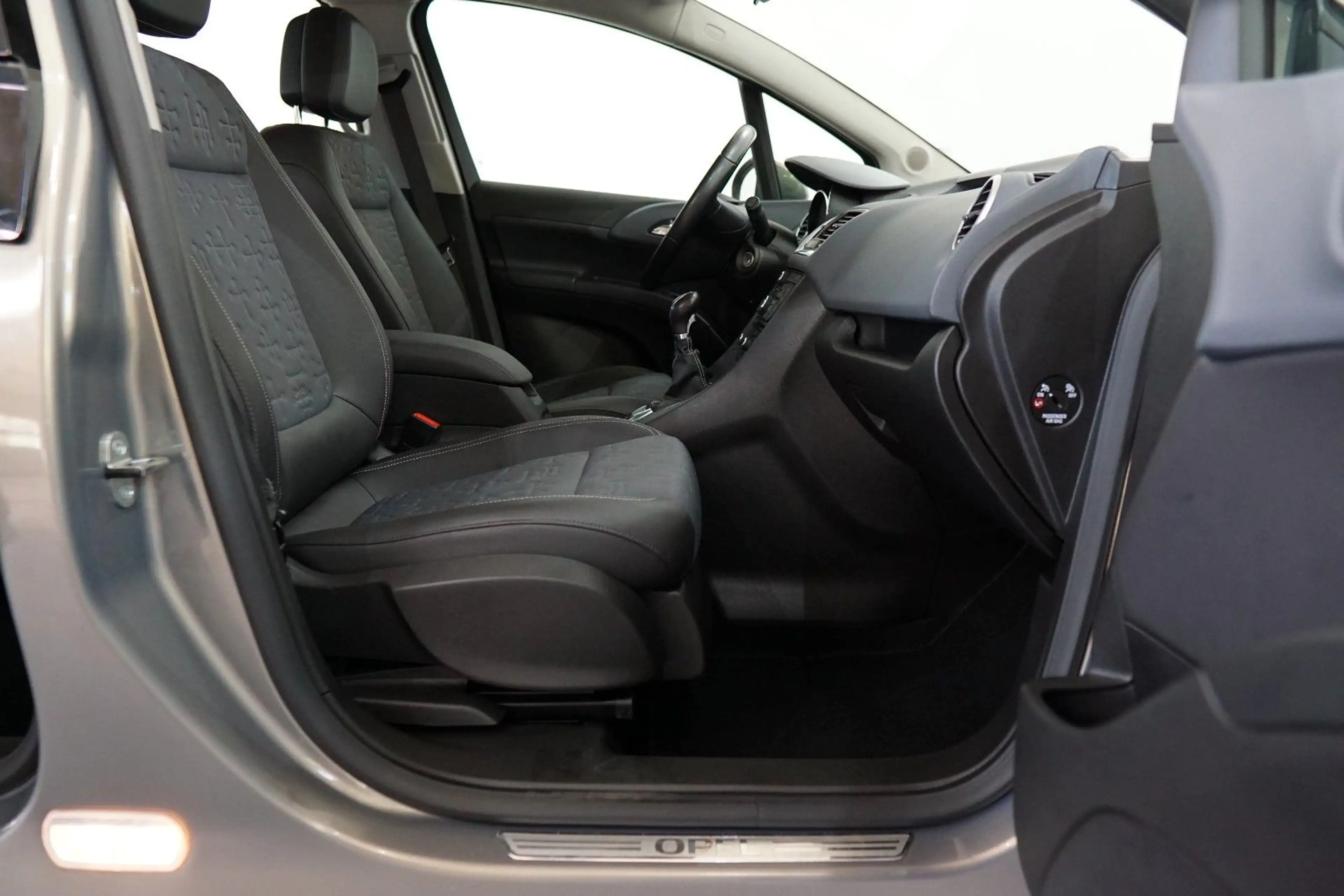 Opel Meriva 1.4 Turbo Innovation *Teilleder *Sitzheiz — photo 13