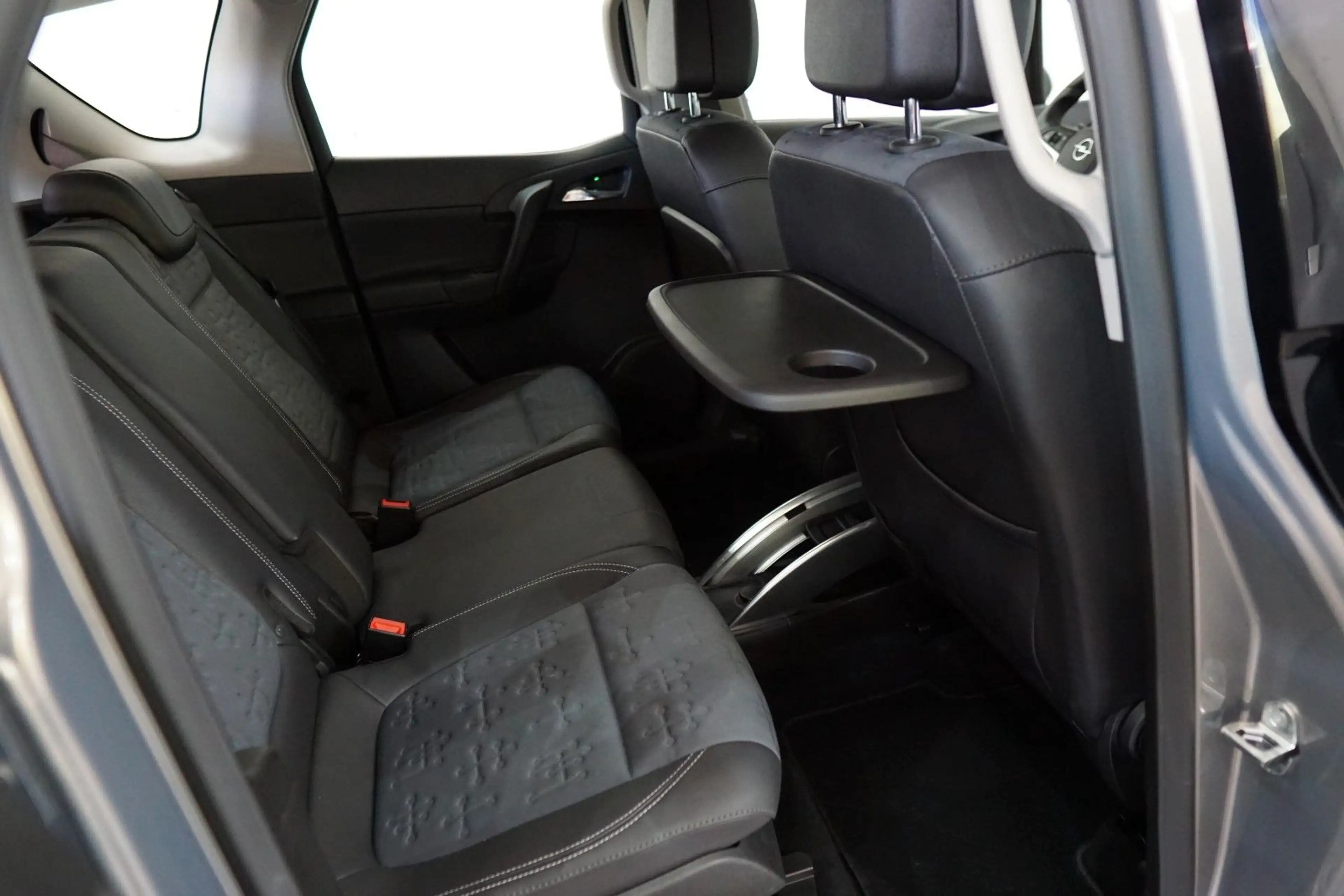 Opel Meriva 1.4 Turbo Innovation *Teilleder *Sitzheiz — photo 14