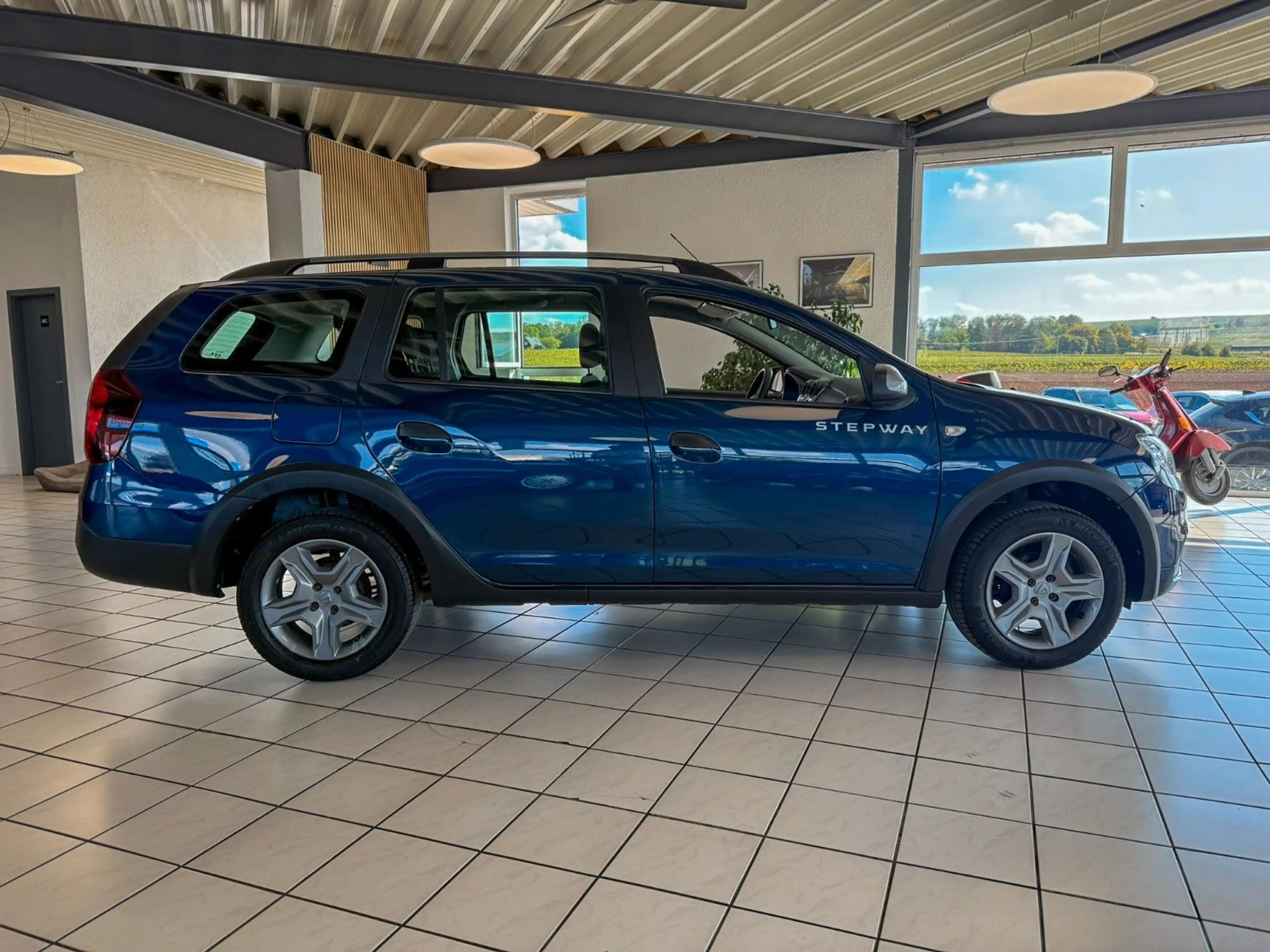 Dacia Logan MCV II Kombi Stepway | Kamera | Klimaauto. — photo 3