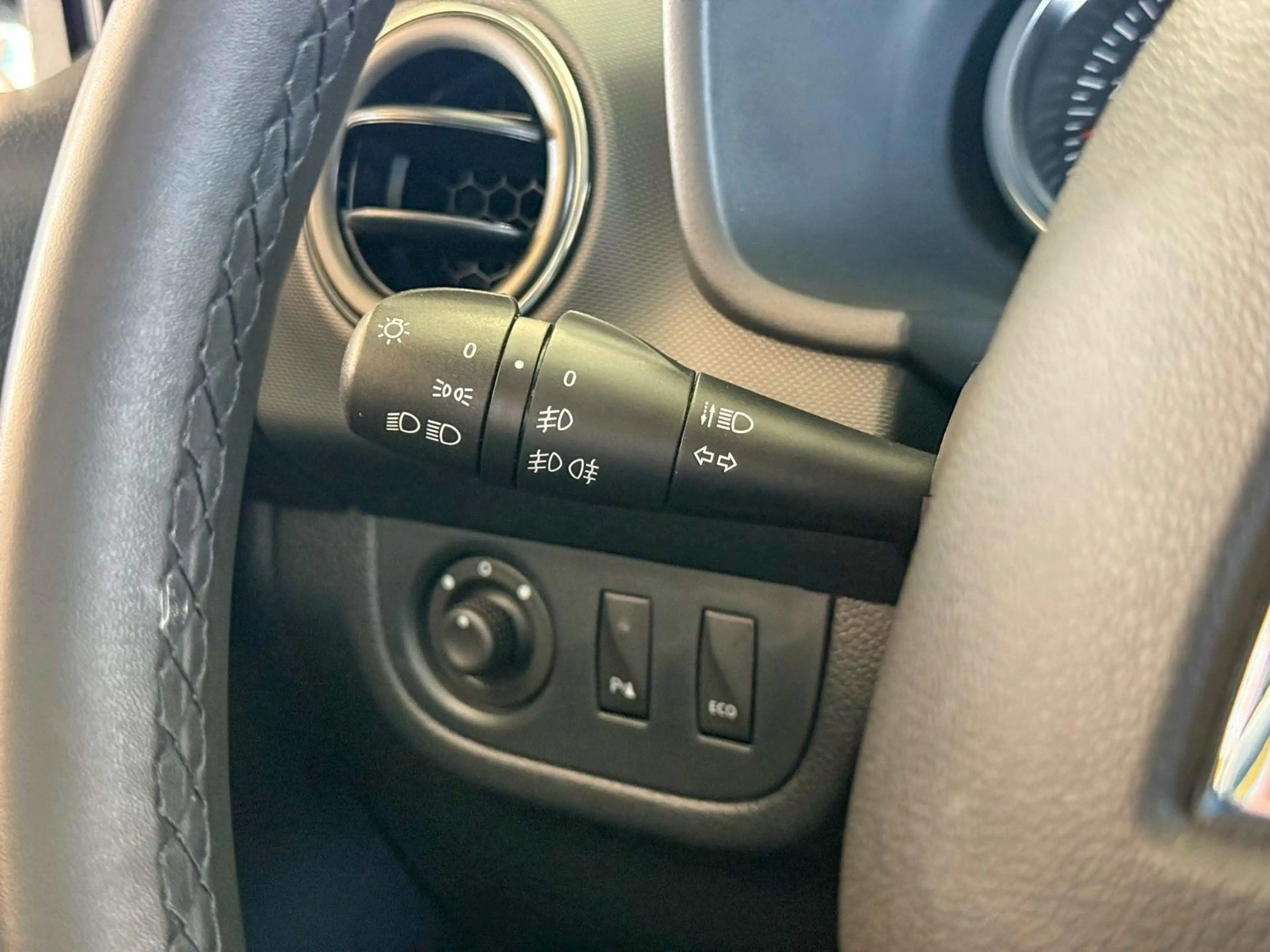 Dacia Logan MCV II Kombi Stepway | Kamera | Klimaauto. — photo 37