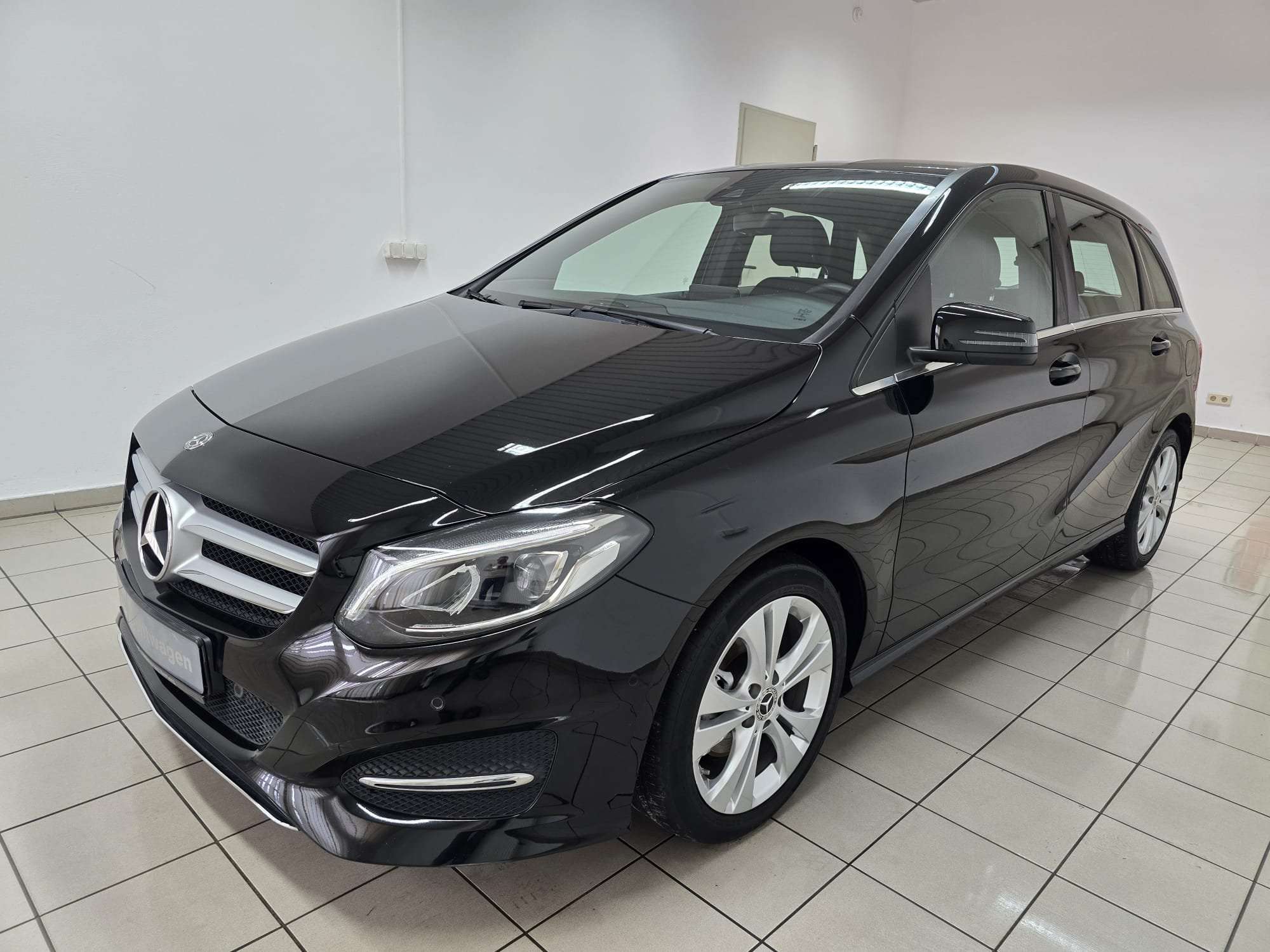 Second hand Mercedes Benz B-Class 220