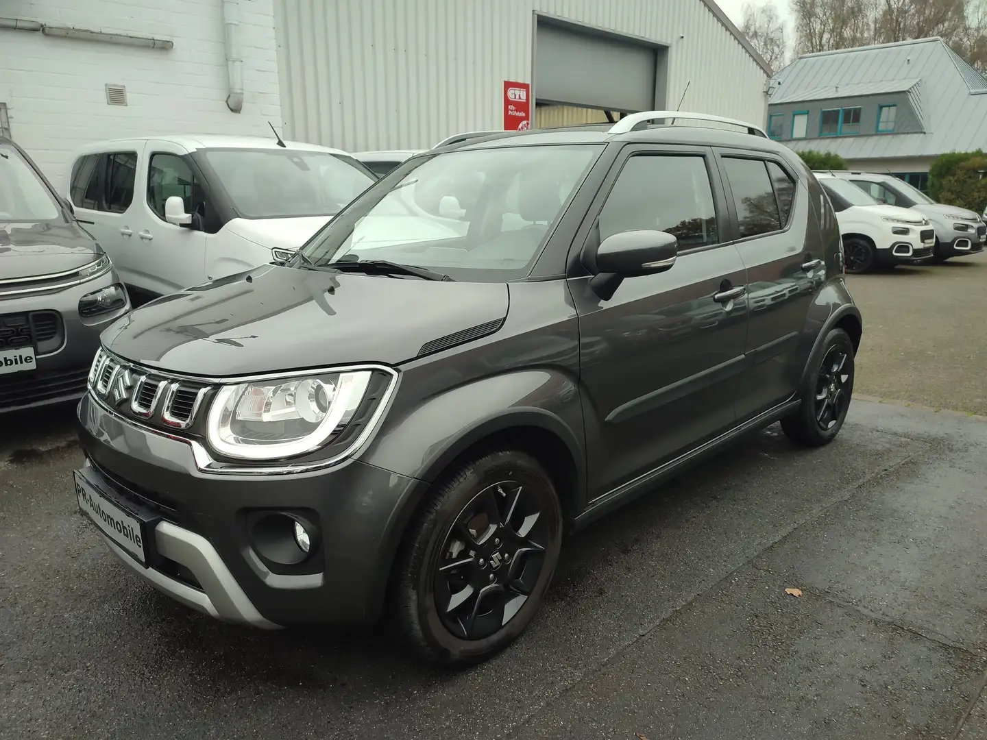 Suzuki Ignis Ignis 1.2  Comfort+ Klimaaut/Navi+Cam/Tempomat Gris - 1
