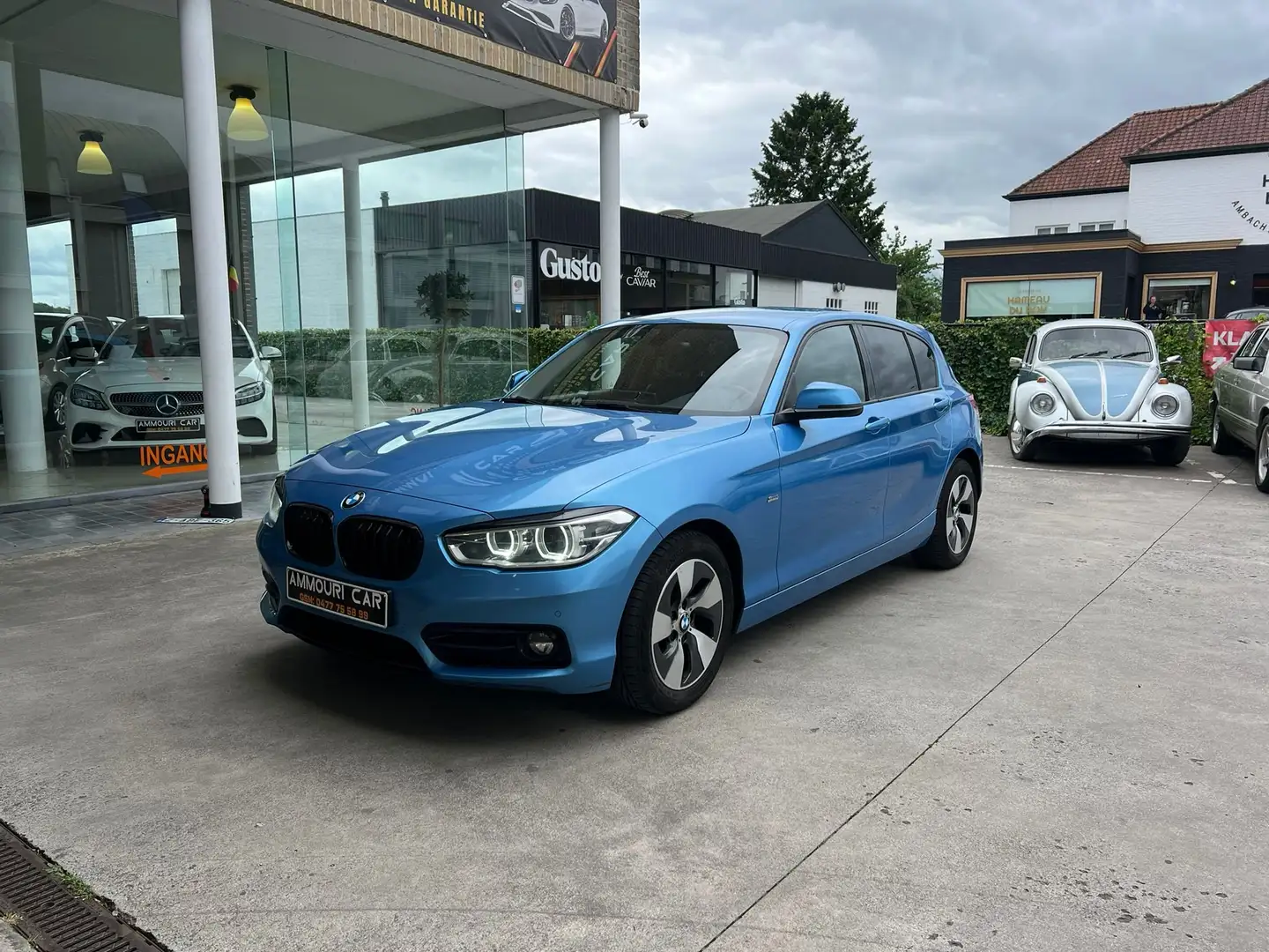 BMW 118 118iA JOY Edition Bleu - 1