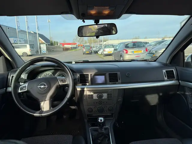 Opel Vectra view 6