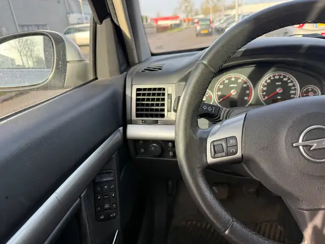 Opel Vectra view 26