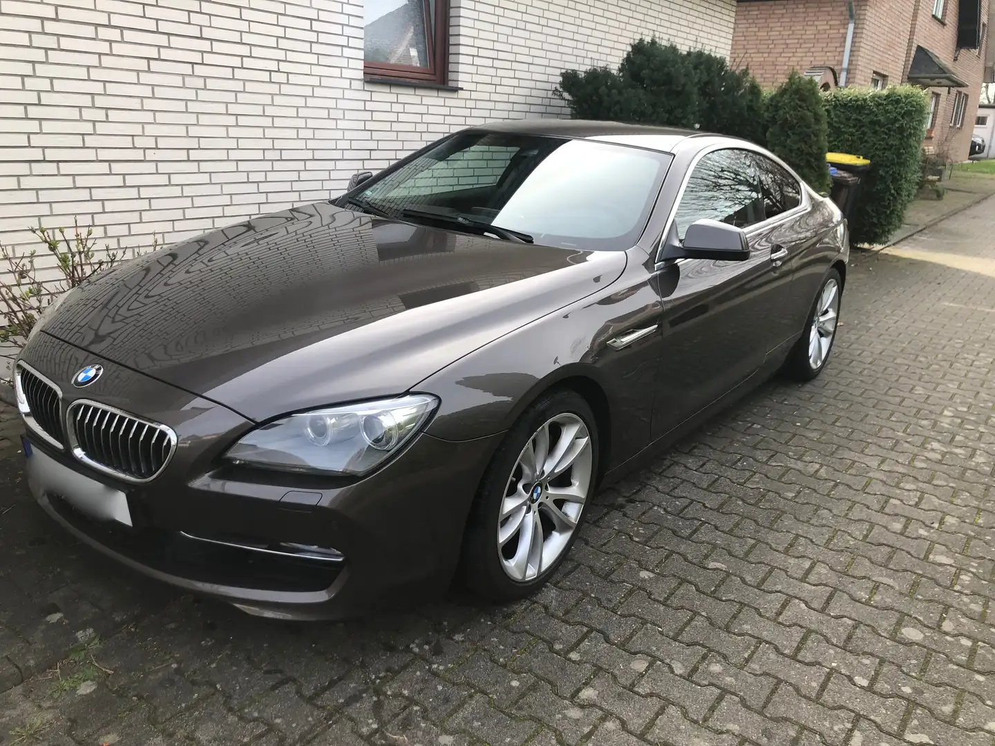 BMW 640 640i Coupe Brown - 1