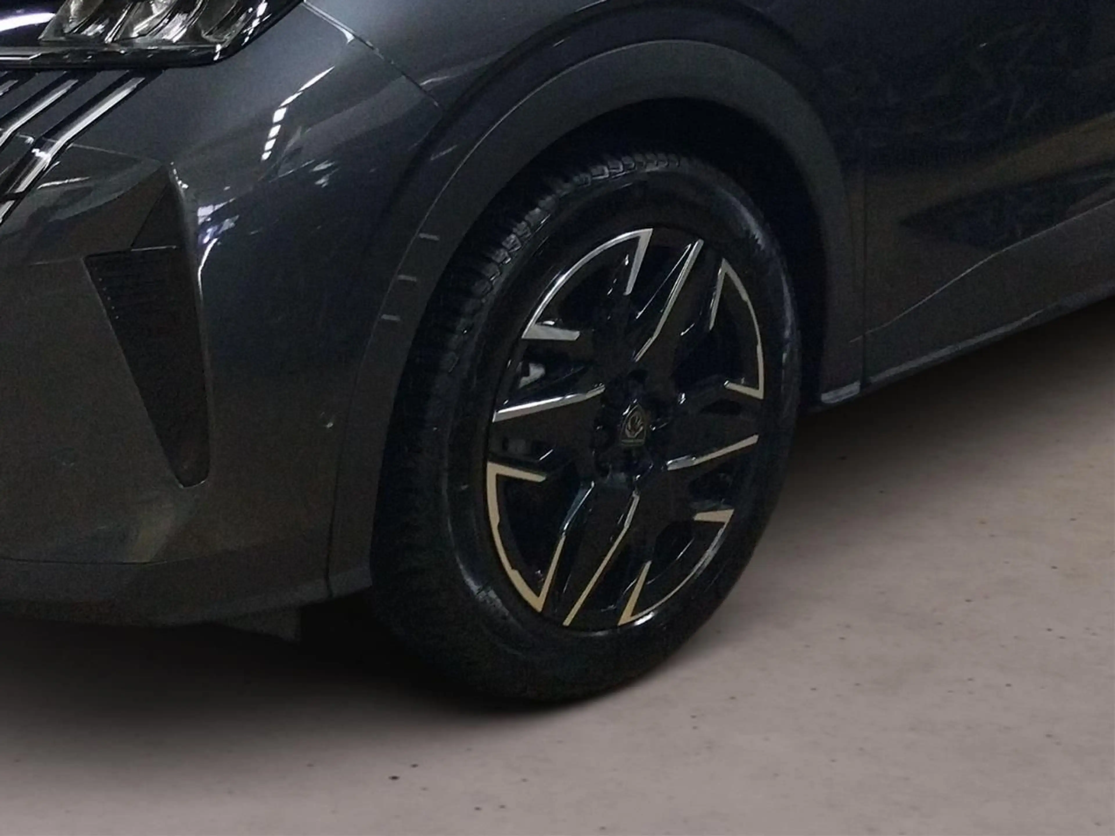 Peugeot 3008 1.2 145 Allure ACC+LED+Navi+SHZ+Winterp. — photo 15