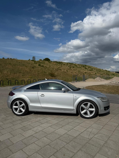 Audi TT 2.0 TFSI Pro Line — photo 2