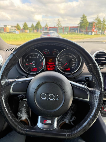 Audi TT 2.0 TFSI Pro Line — photo 10
