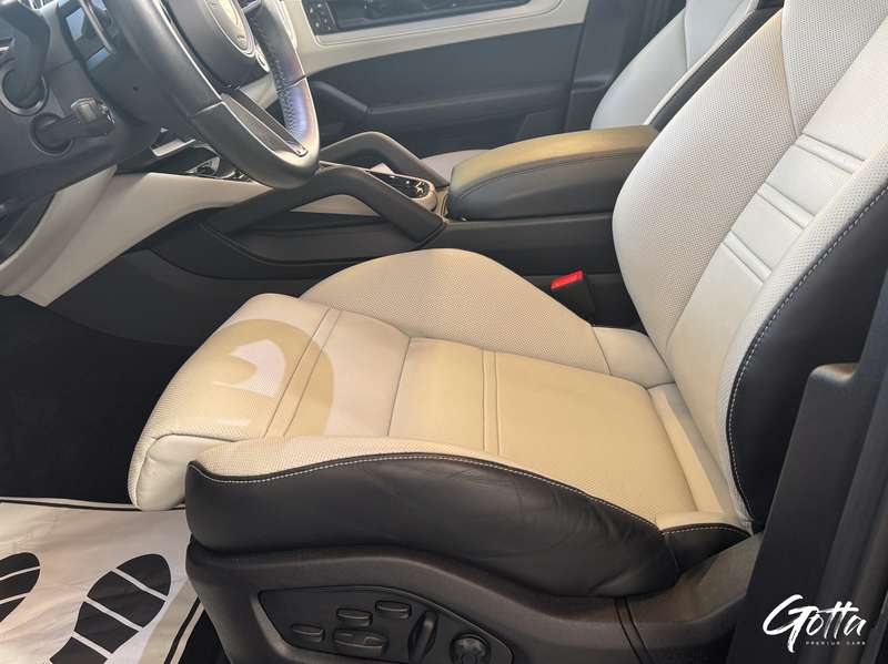 Photo du véhicule Porsche Cayenne