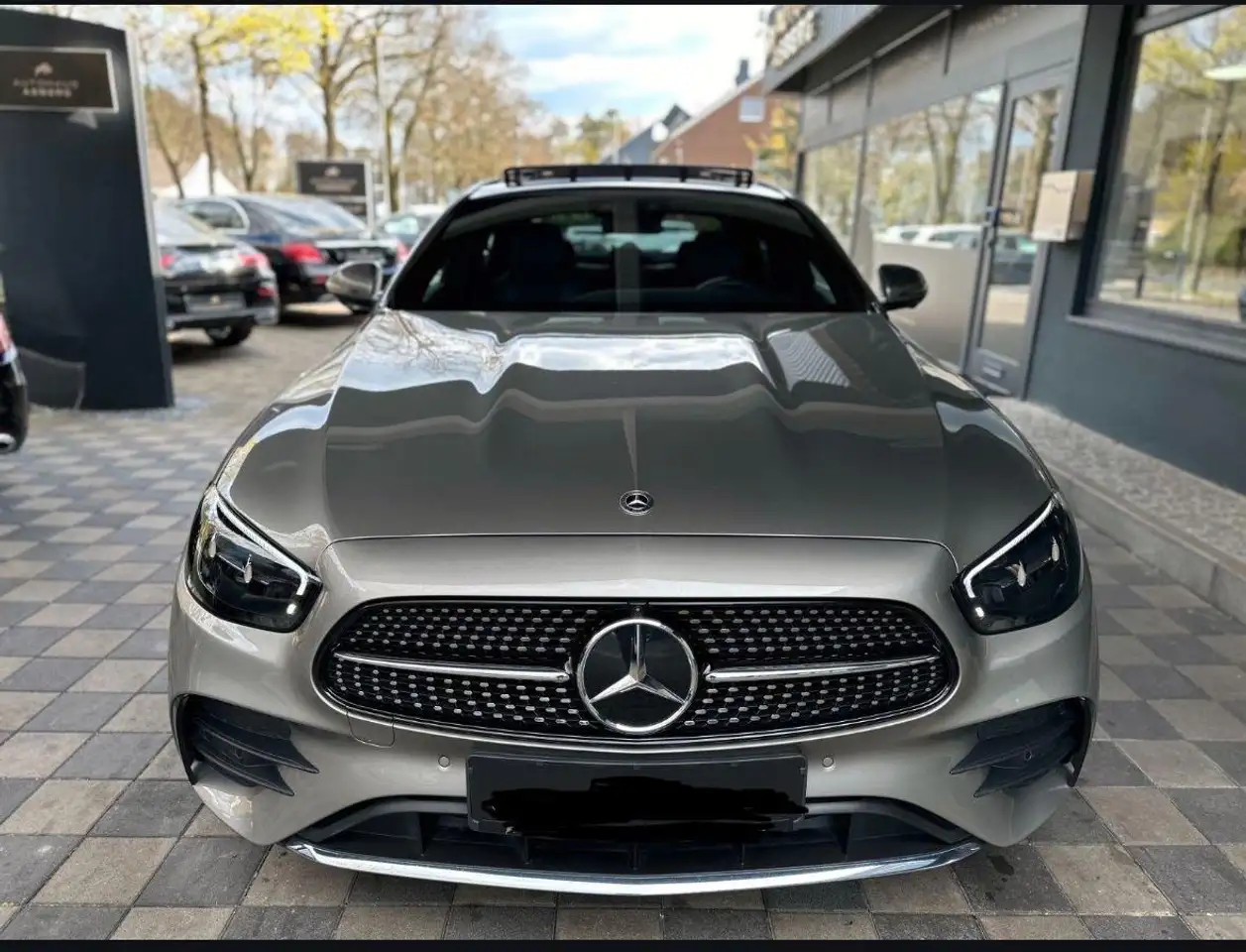 Mercedes-Benz E 220