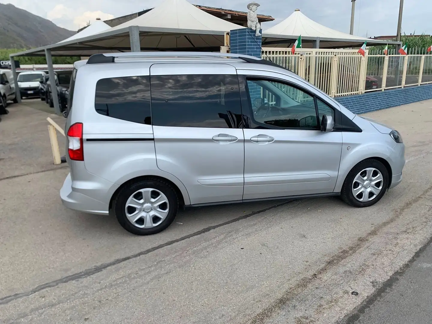 Ford Tourneo Courier 1.5cc 75cv plus Argento - 1