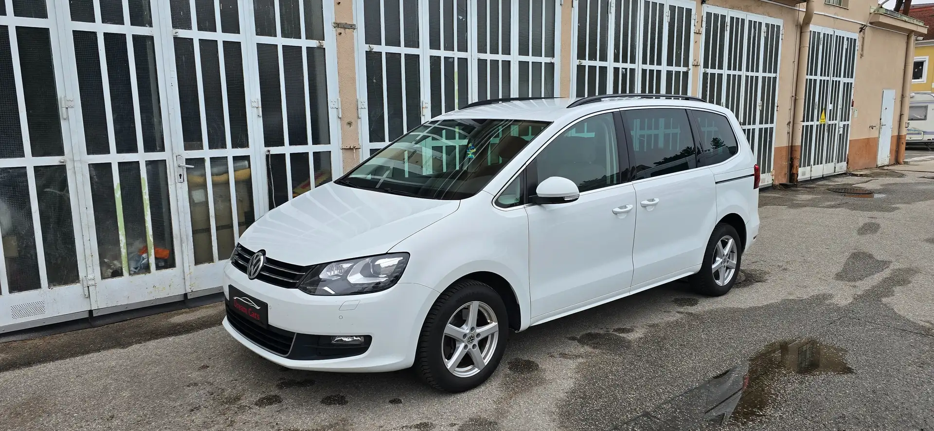 Volkswagen Sharan Comfortline 2,0 TDI DSG *1.Besitz*LED*App-Connect* Weiß - 1