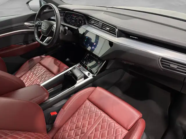 Audi E-Tron S view 9