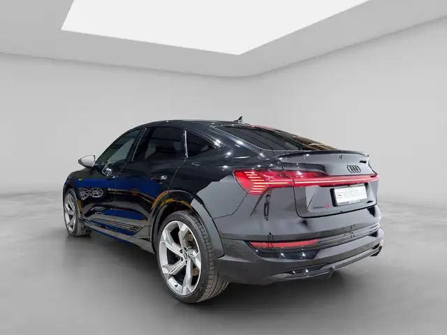 Audi E-Tron S view 6