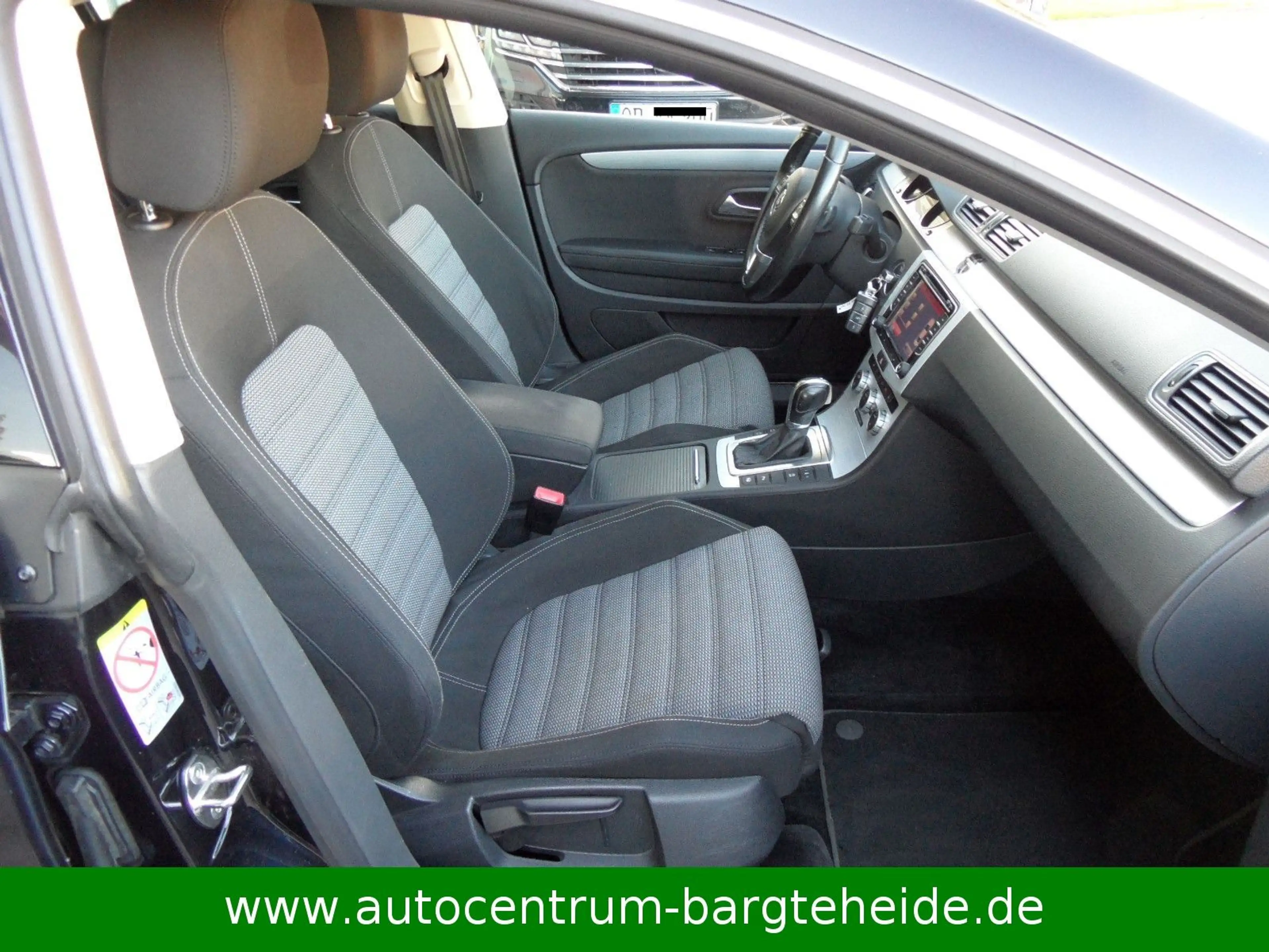 Volkswagen CC 2.0 TDi BMT Aut. NAVI+XENON+2.HD — photo 10