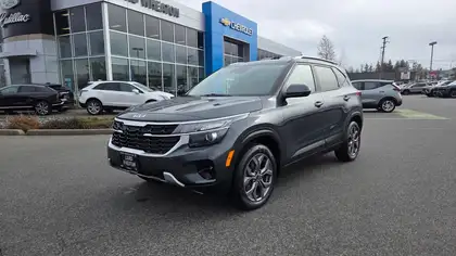 Gray 2024 Kia Seltos LX AWD SUV / Crossover All-Wheel Drive Continuously Variable Transmission