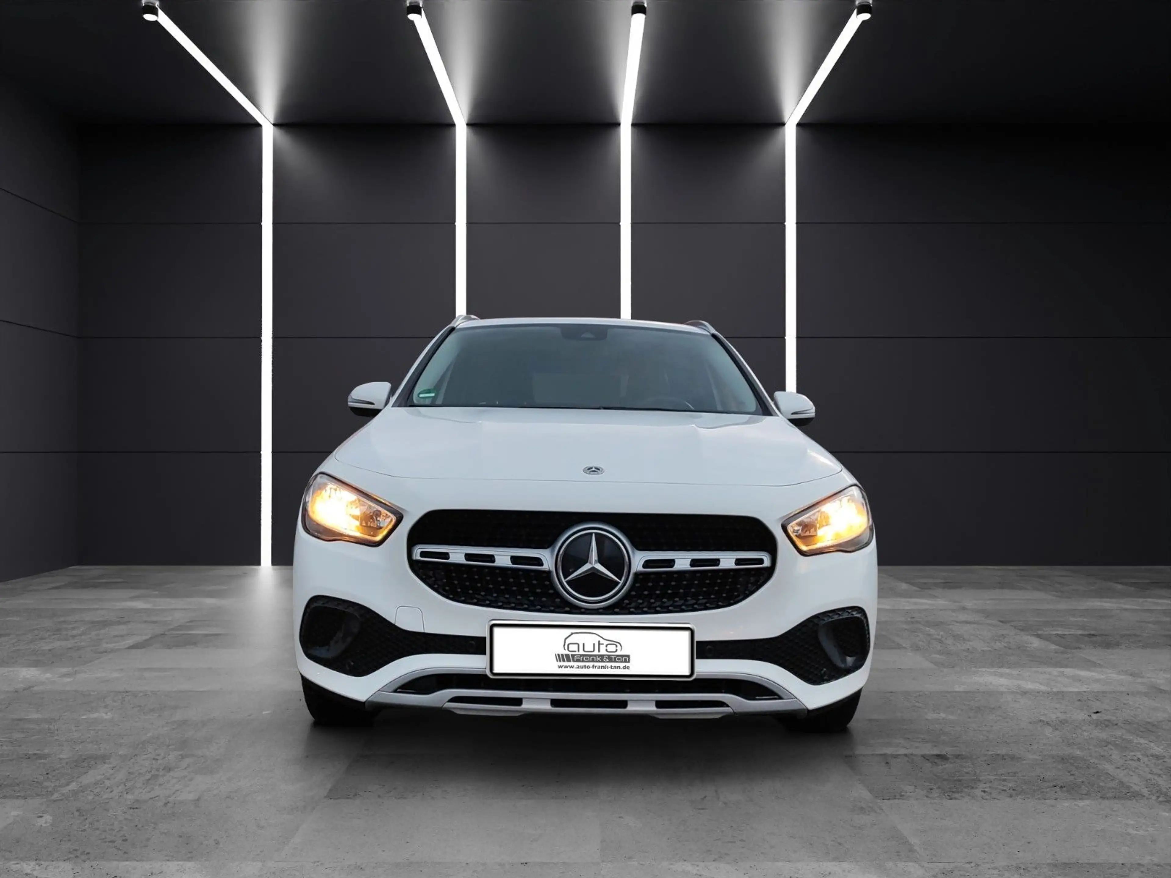 Mercedes-Benz GLA 250 e*Navi*AHK*Kamera*SitzHZ*DAB* — photo 2
