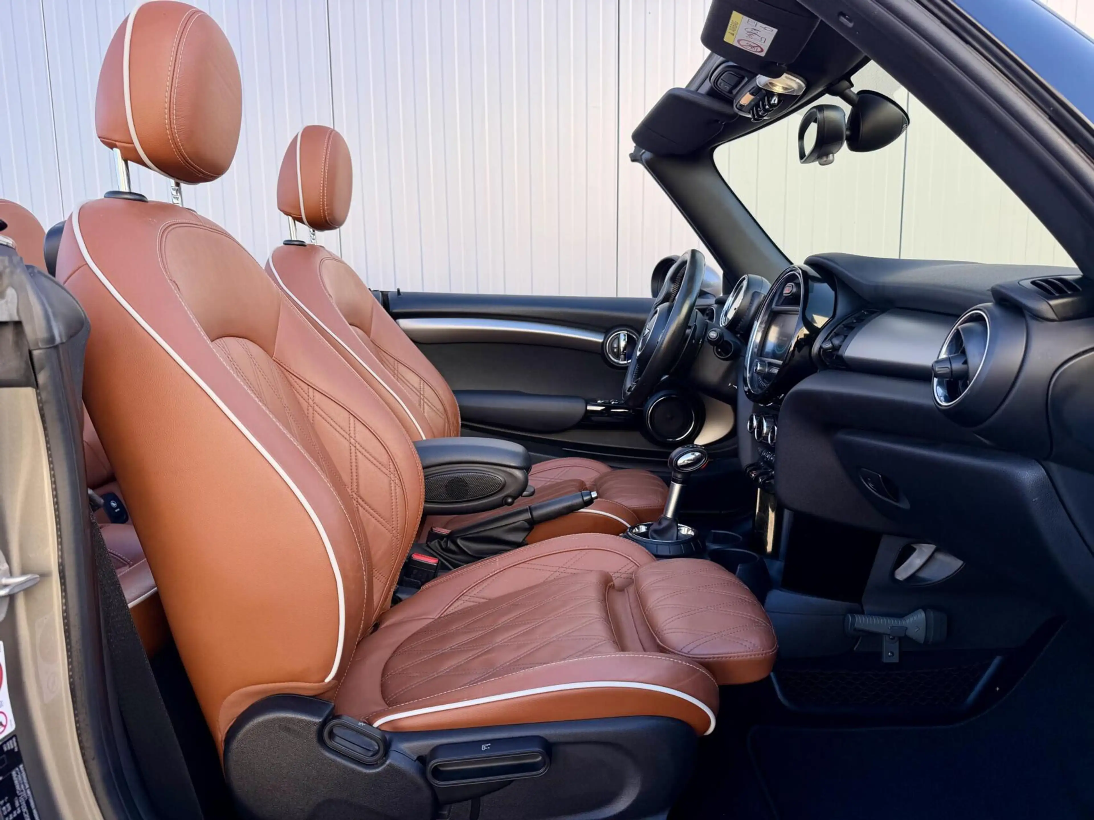 MINI Cooper S Cabrio 2.0 Chili Serious Business — photo 12