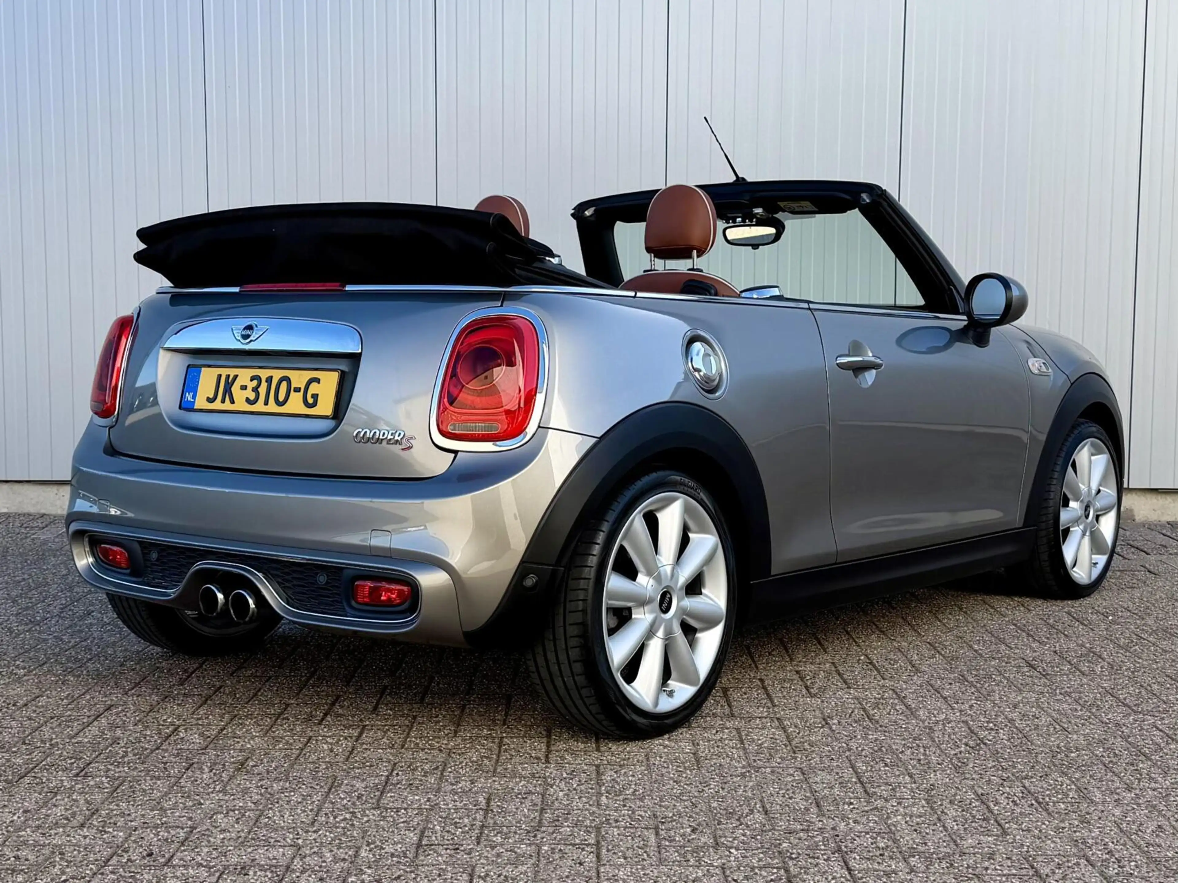 MINI Cooper S Cabrio 2.0 Chili Serious Business — photo 3