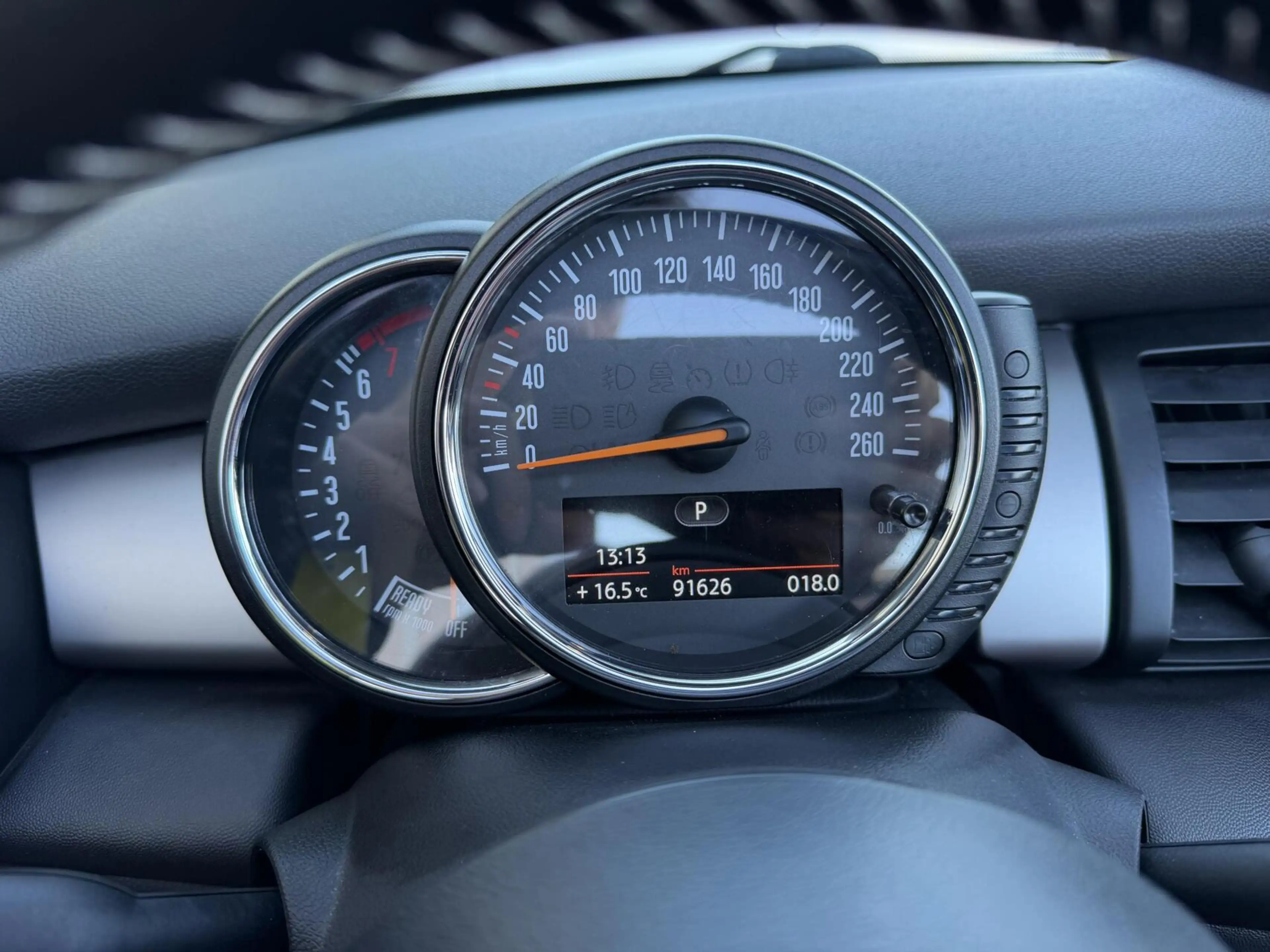 MINI Cooper S Cabrio 2.0 Chili Serious Business — photo 15