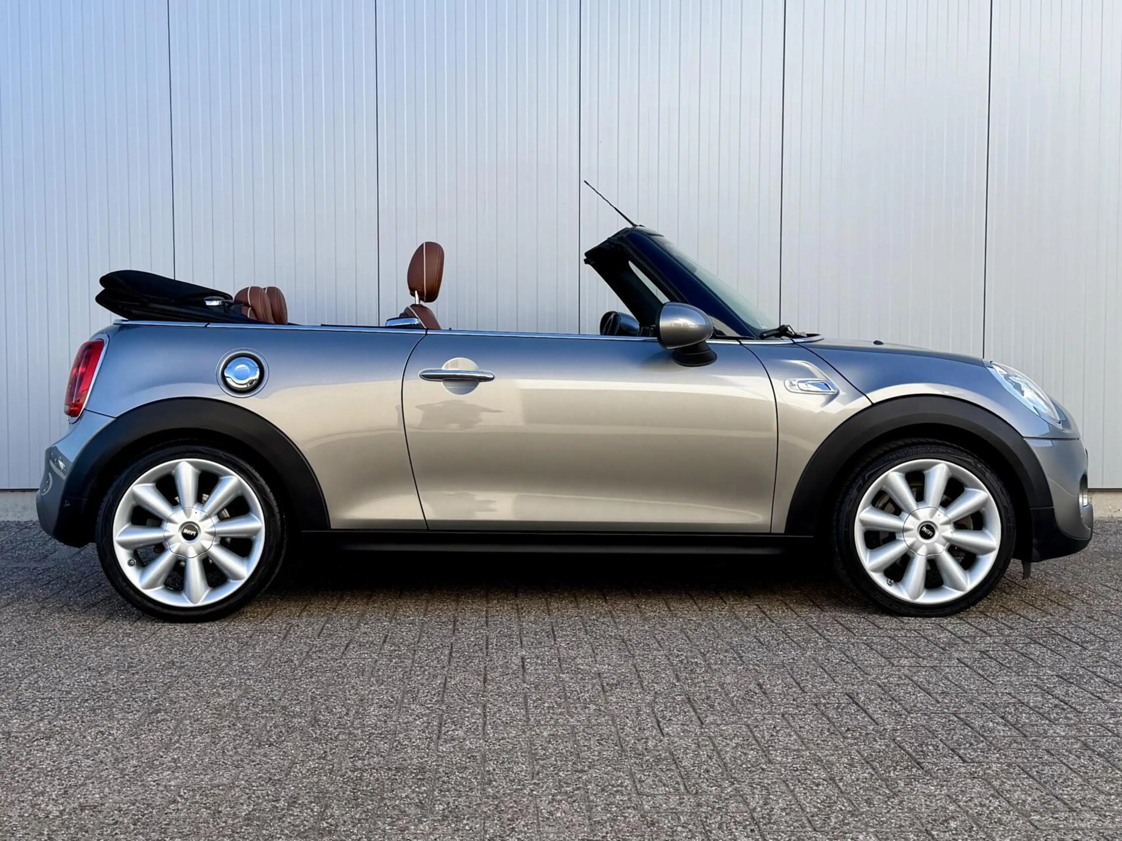 MINI Cooper S Cabrio 2.0 Chili Serious Business — photo 7