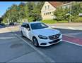 Mercedes-Benz E 220 - thumbnail 1