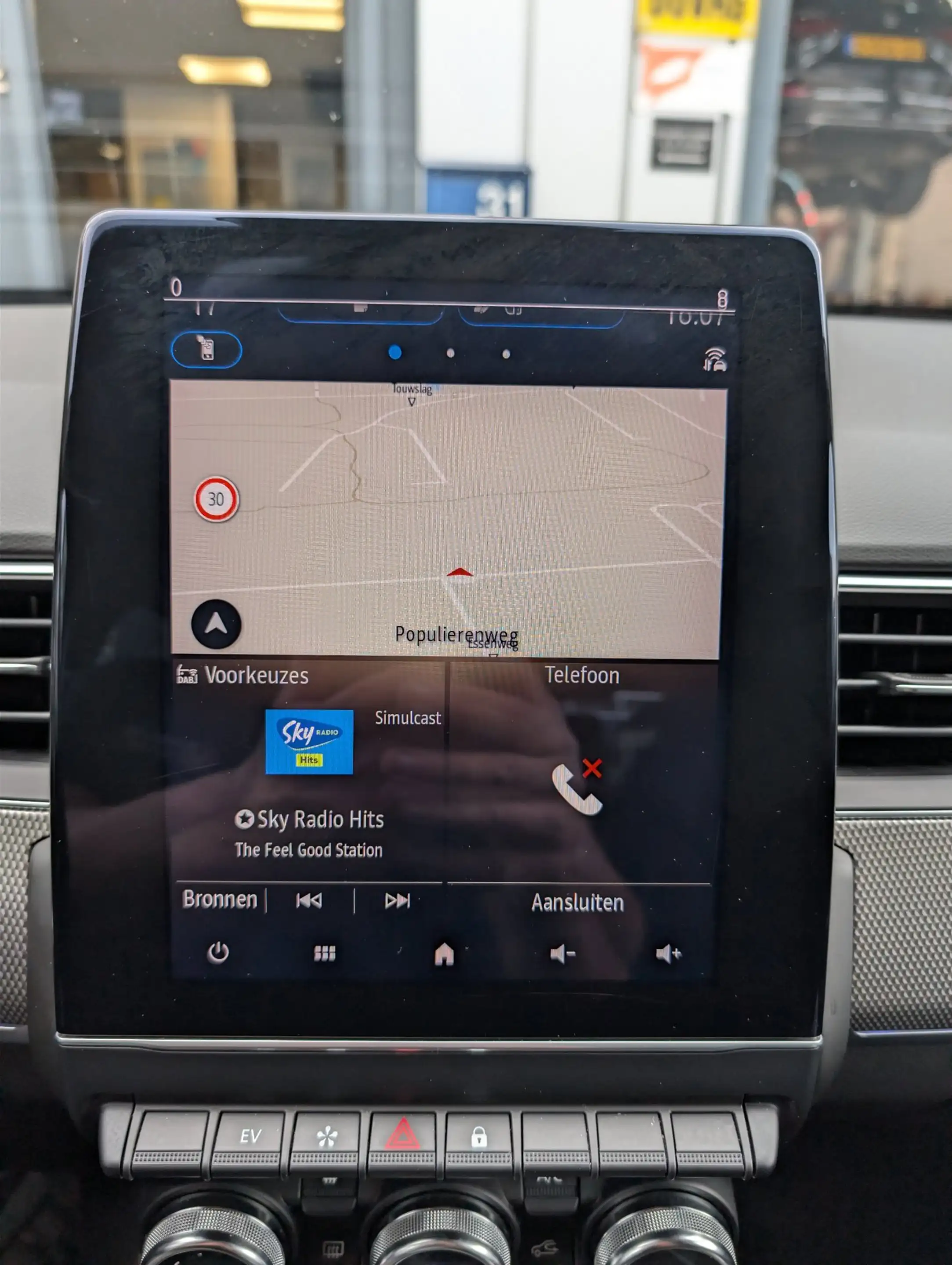 Renault Arkana 1.6 E-Tech Hybrid 145 Intens — photo 25