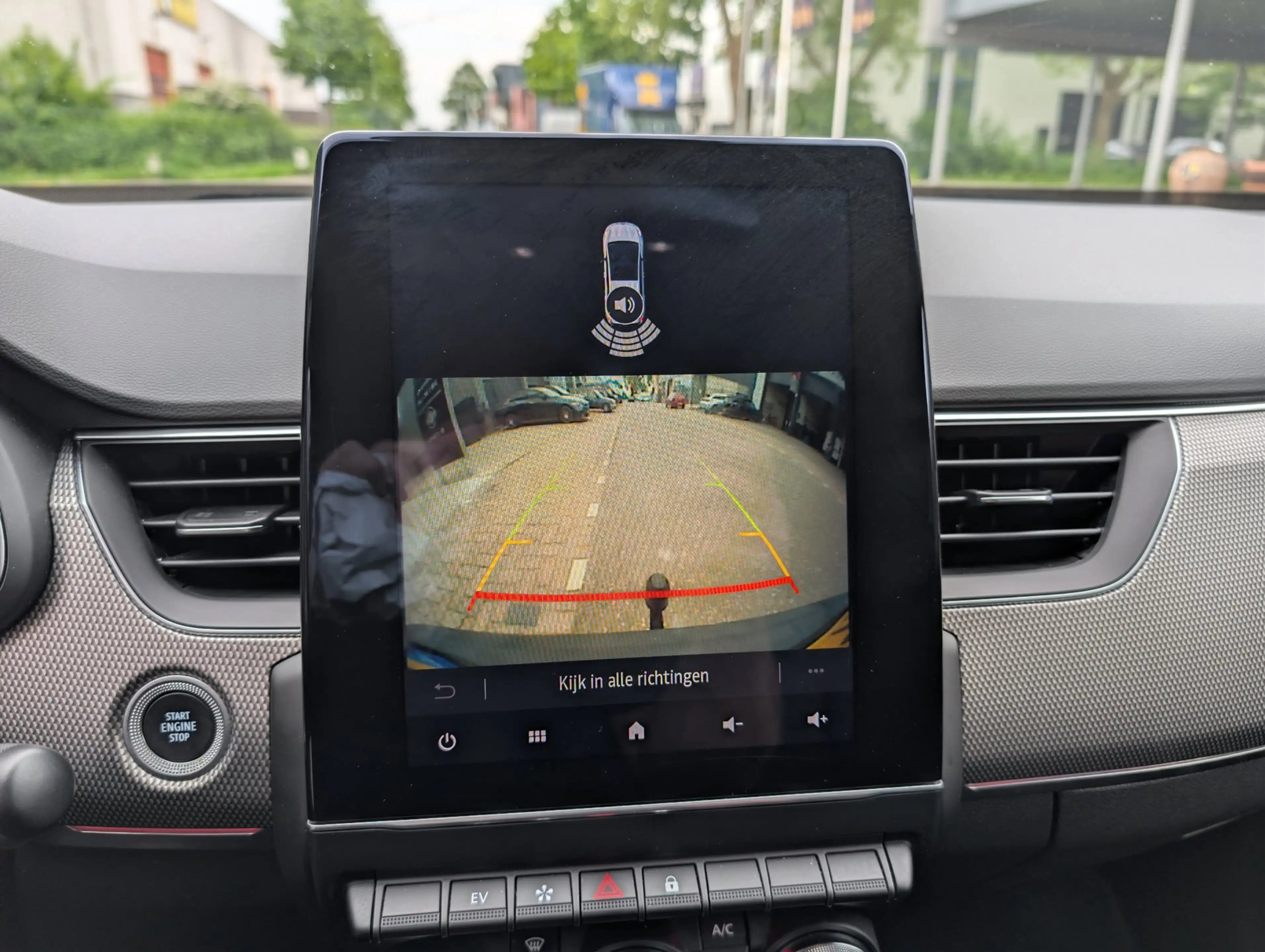 Renault Arkana 1.6 E-Tech Hybrid 145 Intens — photo 20