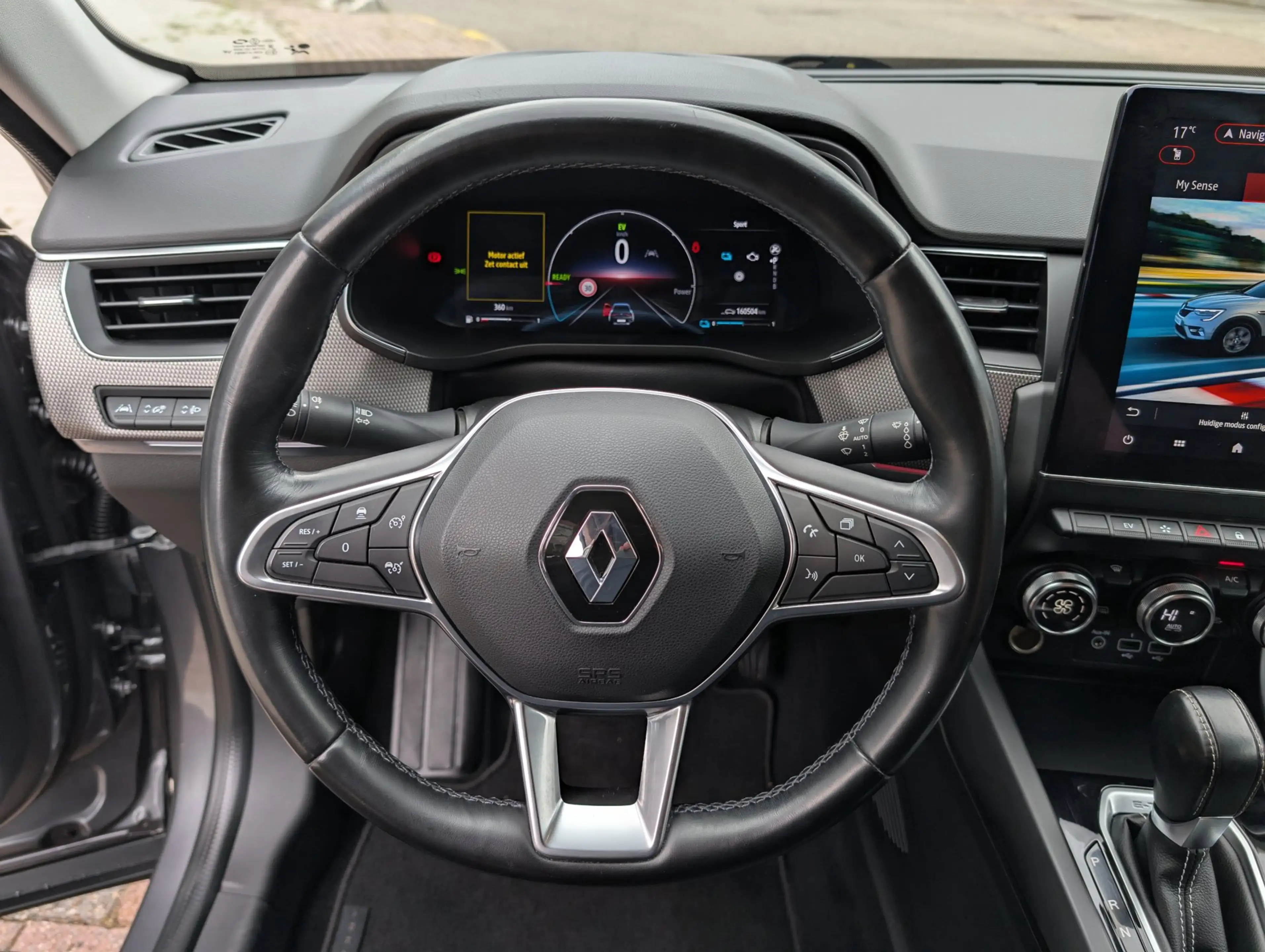 Renault Arkana 1.6 E-Tech Hybrid 145 Intens — photo 18