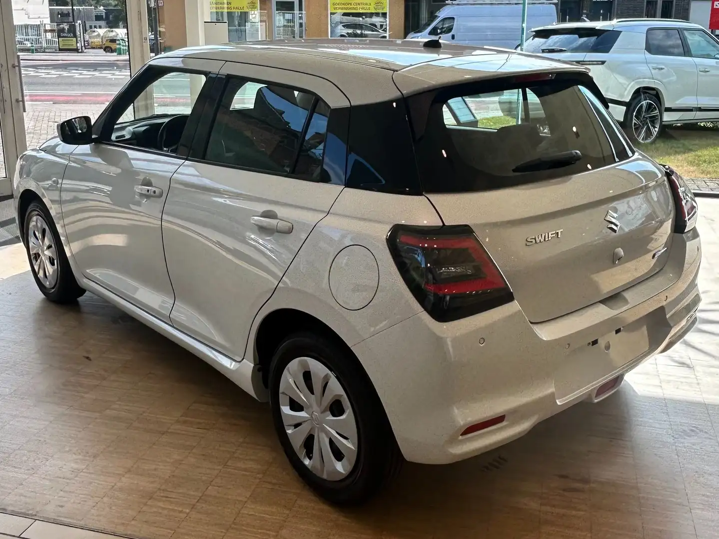 Suzuki Swift Swift 1.2 Dualjet Hybrid MT GL Blanc - 2