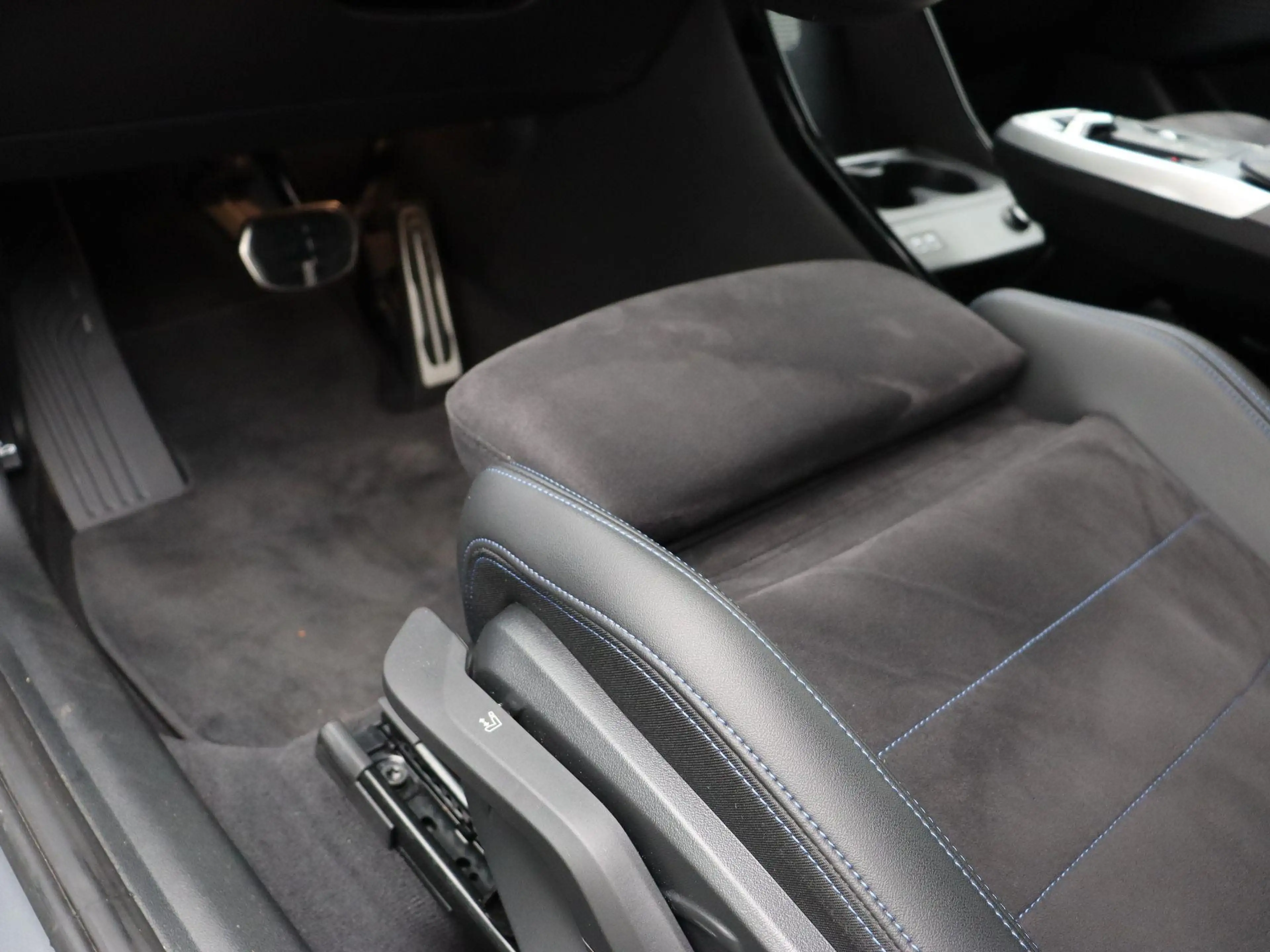 BMW 220 2 Serie Active Tourer 220i M Sportpakket | Achteru — photo 12