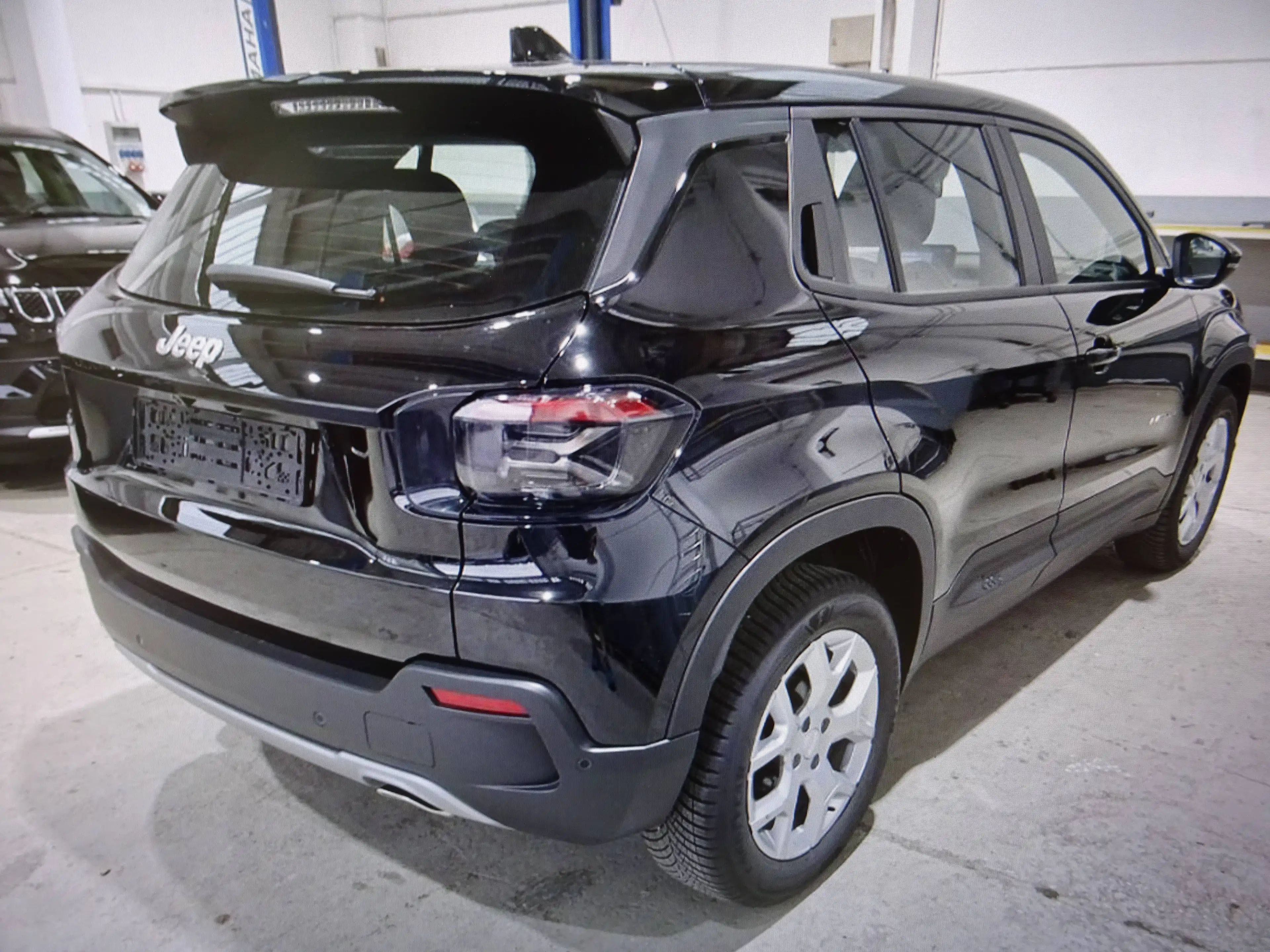 Jeep Avenger Altitude, Sitzhz., Navi, Klima, PDC, Allwetter, LED — photo 2
