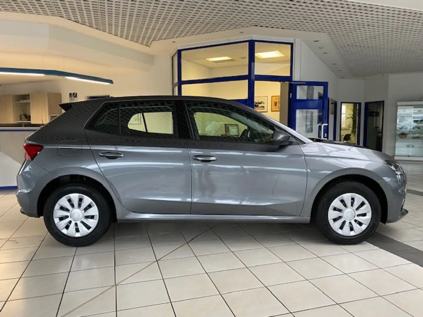 Skoda Fabia 1.0 TSI Essence,Sitzheiz,GRA,PDC,LED-SW Grau - 2