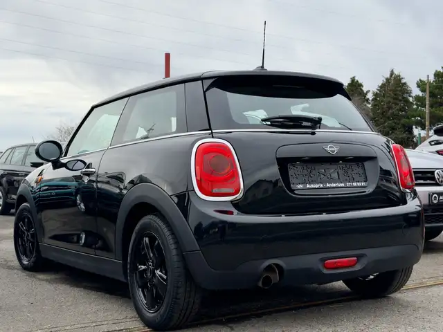 Mini Hatch view 5