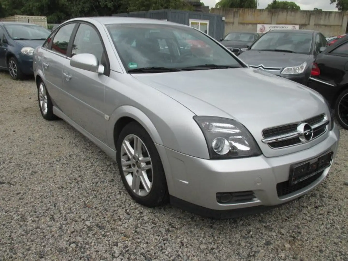 Opel Vectra 2.2 GTS aus erster Hand! TÜV 02/2026 Silber - 1