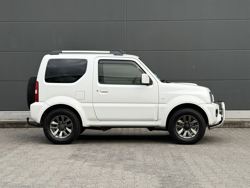 Suzuki Jimny Jimny Style Ranger 4x4 AHK Leder Sitzheizung Unfallfrei Top Zustand — photo 13