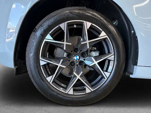 BMW X3 view 7