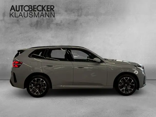 BMW X3 view 4