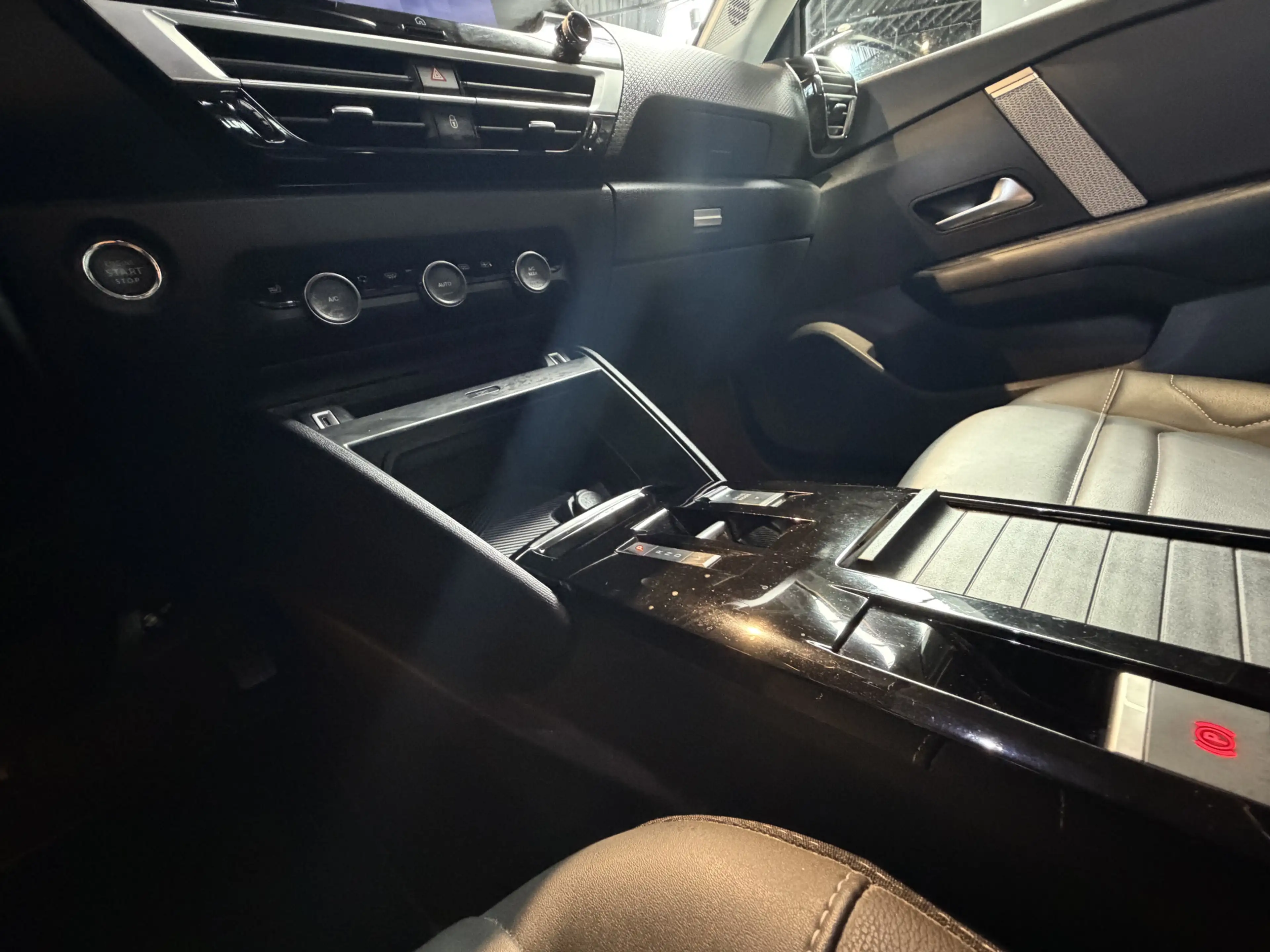 Citroen C4 X 1.2 Puretech Shine — photo 20