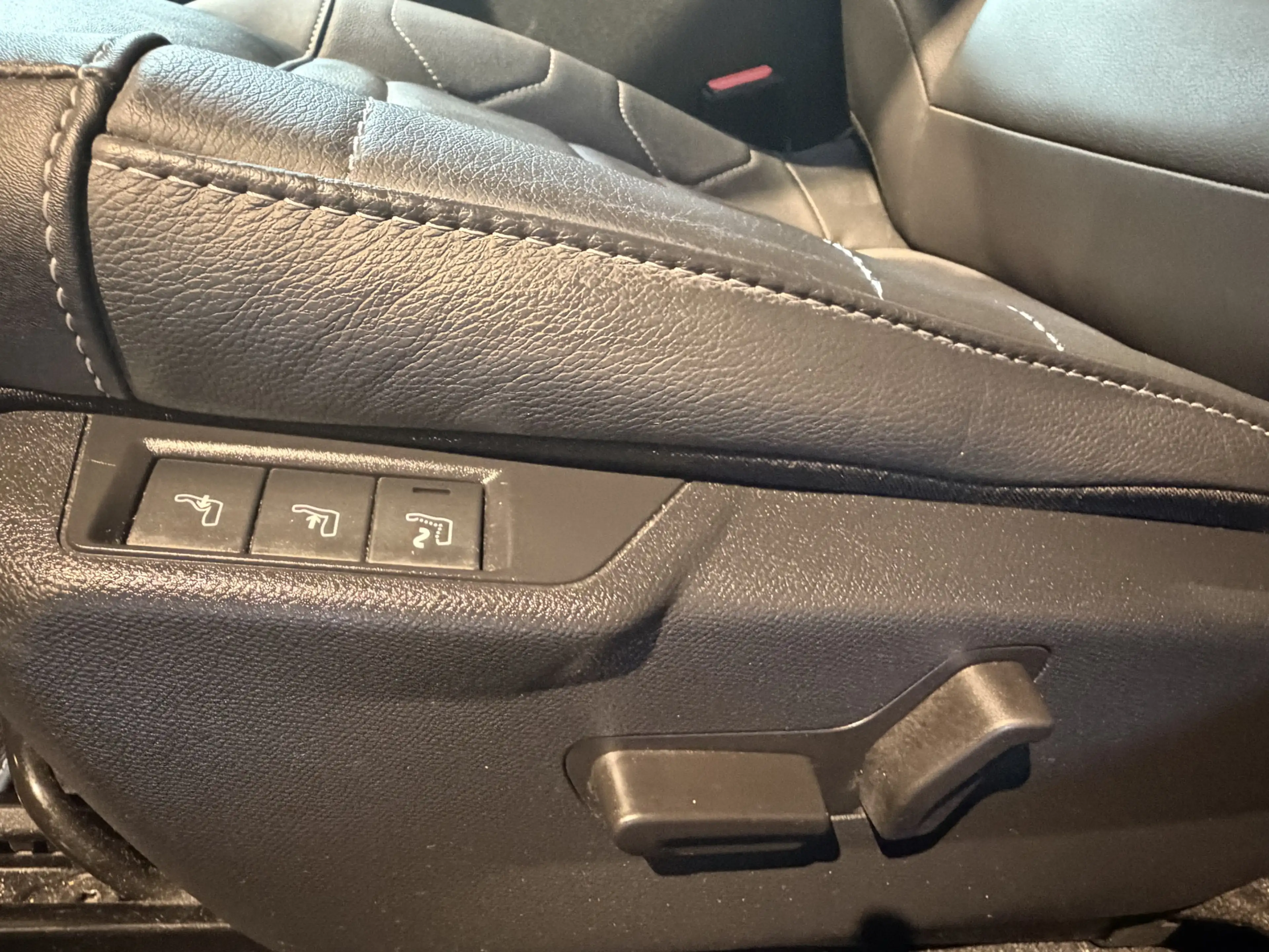 Citroen C4 X 1.2 Puretech Shine — photo 10