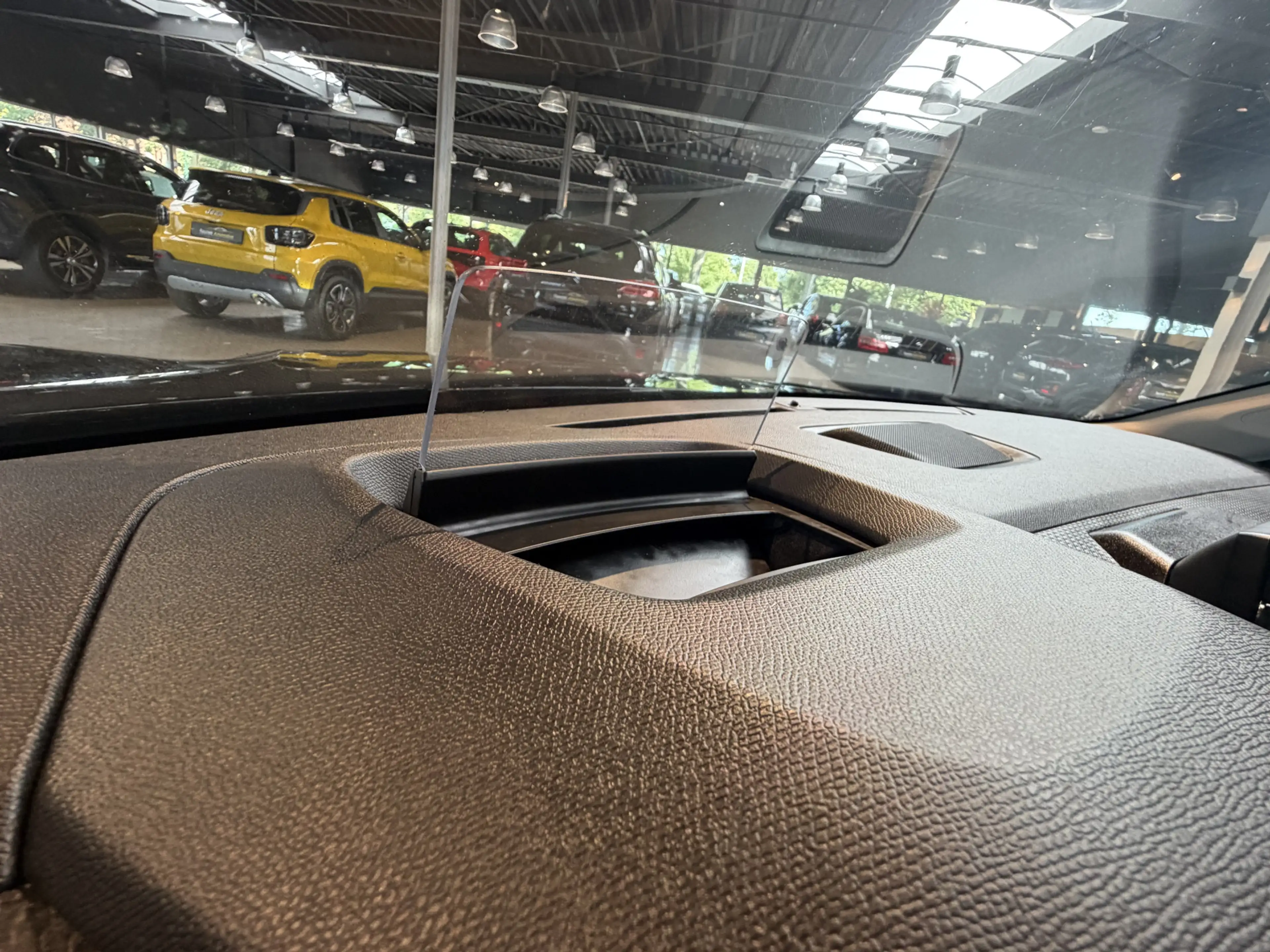 Citroen C4 X 1.2 Puretech Shine — photo 33