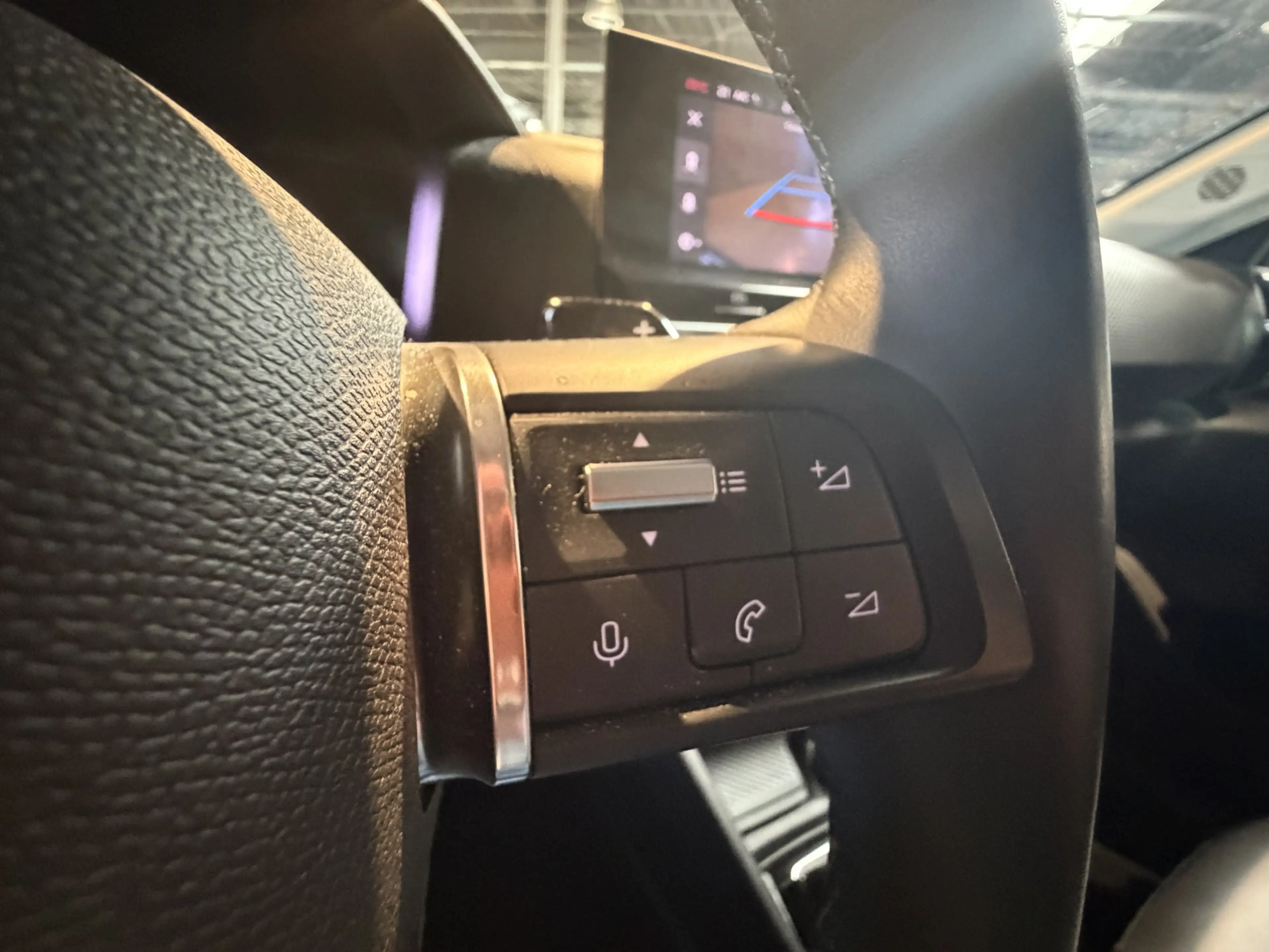Citroen C4 X 1.2 Puretech Shine — photo 36